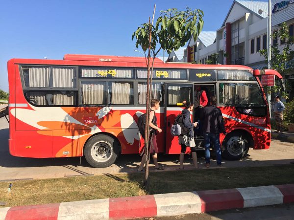 Busfahren in Myanmar