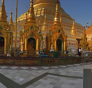 Shwedagon Pagode in Rangun - Alles über die Stupa, Gold & Glocke