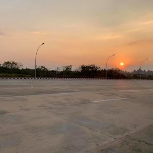Leere Autobahn in Naypyidaw 2019.