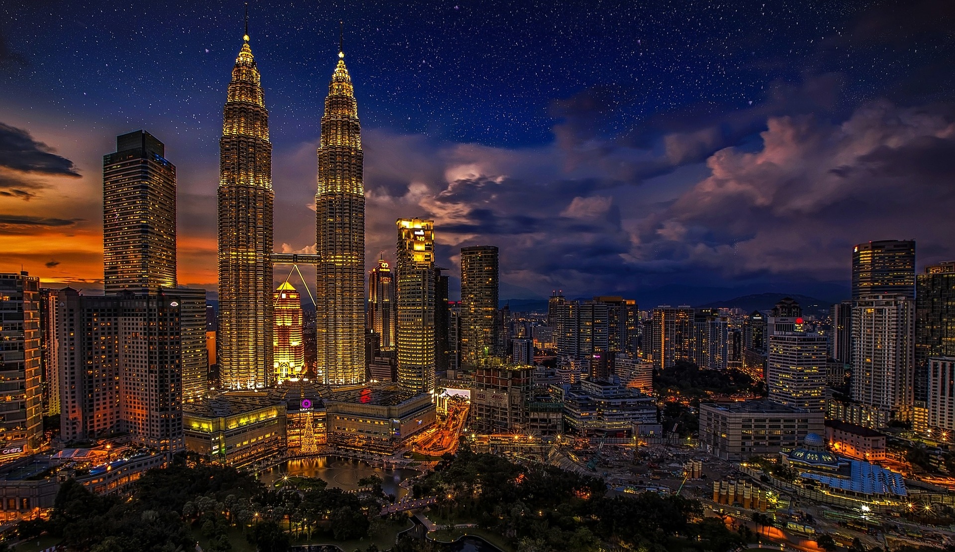 Die Petronas Towers in der Hauptsatdt Kuala Lumpur.